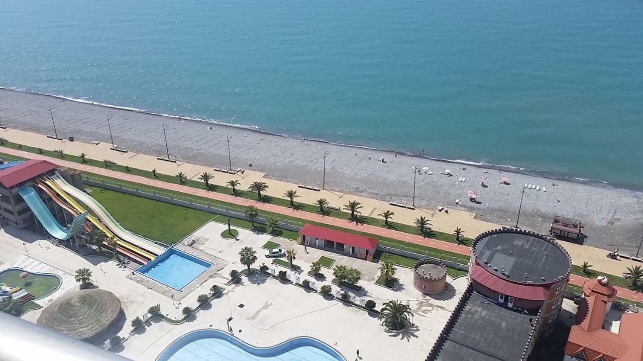 Pure Wellness Sea-View Beluga & Dolphin Luxury Hotel Apartments Batumi Exterior foto